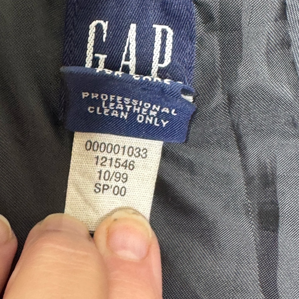 GAP Vintage Women's Black Leather Jacket, EUC, Medium - Picture 13 of 13